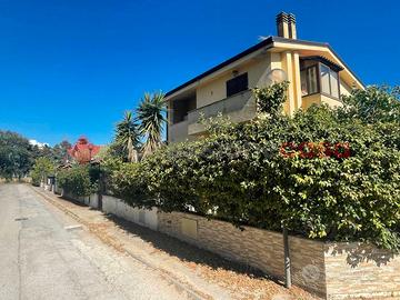 Villa a schiera Fondi [Cod. rif 3162155VRG]