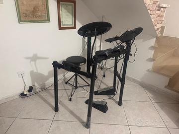 Yamaha DTX402K E-Drum Set
