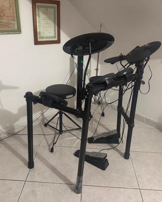 Yamaha DTX402K E-Drum Set