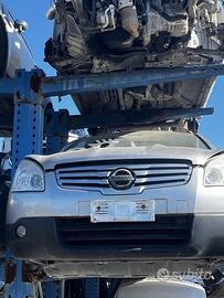 Ricambi muso portellone nissan qashqai +2