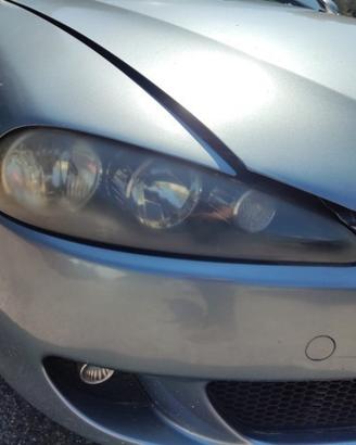 Proiettore destro ALFA ROMEO 147 del 2005