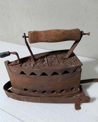 Ferro da stiro con base Vintage 