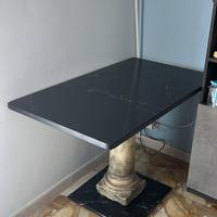 Tavolo in marmo nero opaco