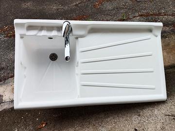 Lavandino in plastica 