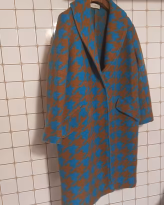 cappotto con cappello abbinato