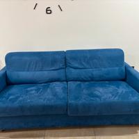 Divano letto matrimoniale blu