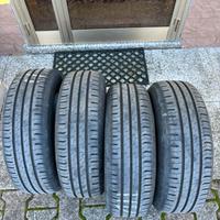 Gomme auto