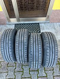Gomme auto