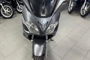 Piaggio X9