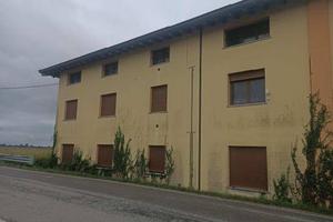 Immobile in asta di 95 m² con 3 locali a Sozzago