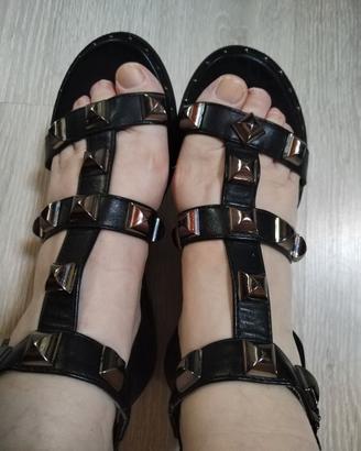Sandali neri
