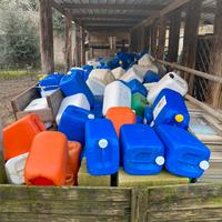 Contenitori in plastica