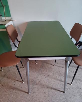 Tavolo cucina vintage