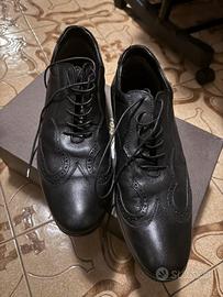 Eleganti scarpe stringate Combipel, misura 42/43.