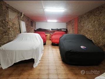 Grande garage fondo sgombero magazzino