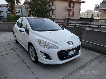Peugeot 308 1.6 HDI Diesel 112 CV (82 kW)
