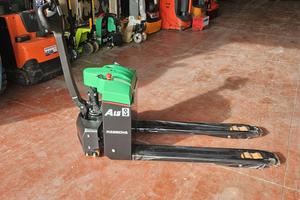 Transpallet elettrico con batteria al litio 1500kg