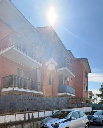 2 LOCALI A CASTEL GANDOLFO