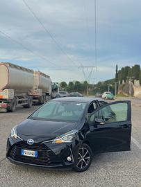 TOYOTA Yaris - 2019