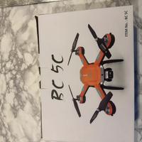 Drone  stabile 1080 P. 3 batterie