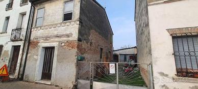 Immobile in asta di 119 m² con 5 locali a Quingent