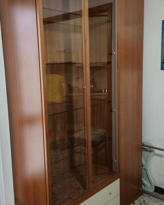 Mobile vetrina design in legno