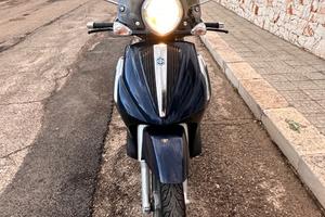 Beverly 300 ie Tourer