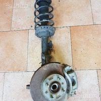 Sospensione lato passeggero hyundai I20 2011