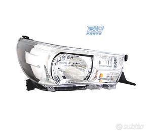FANALE DESTRO PER TOYOTA HILUX 15-