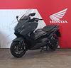 yamaha-t-max-560-2021
