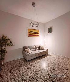 Camera per studentessa