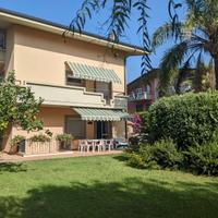 Casa giardino 100m da mare Davoli Marina Soverato