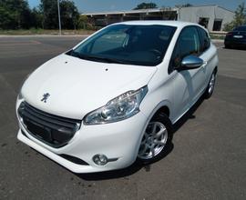 Peugeot 208 1.6 e-HDi 115 CV Stop&Start 3 porte Al