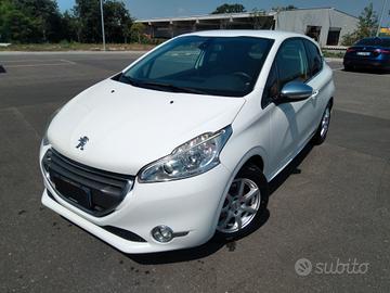 Peugeot 208 1.6 e-HDi 115 CV Stop&Start 3 porte Al