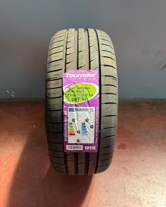 Tourador 215/40R18 89Y XL