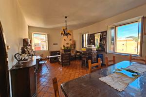 Appartamento con tre camere in centro storico