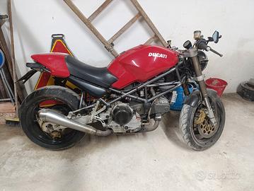 Ducati Monster 900