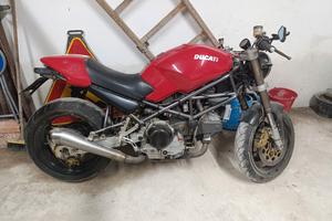 Ducati Monster 900