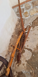 Aratro in legno