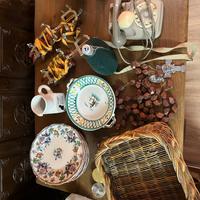 Oggetti per mercatino usato