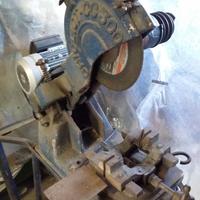 Troncatrice per metallo CG300 con motore 220V 3HP