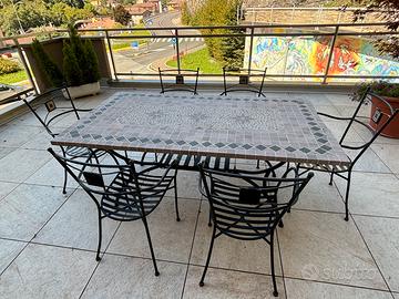 Tavolo da esterno in ferro