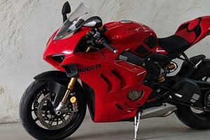 Ducati Panigale V4S 2023