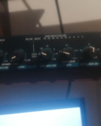 Dbx 166A compressor limiter