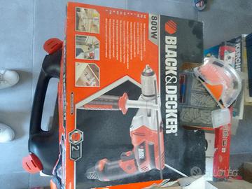trapano a percussione black e Decker 