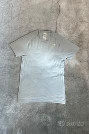 T-Shirt Gymshark azzurra taglia M nuova