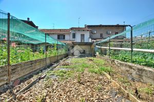 CASA INDIPENDENTE A LIVORNO FERRARIS