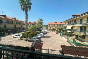 VILLA A SCHIERA A VILLARICCA