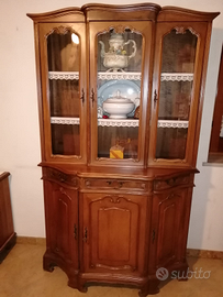 Vetrina stile antico