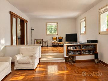 Appartamento di 136 m² con 3 locali a Bologna